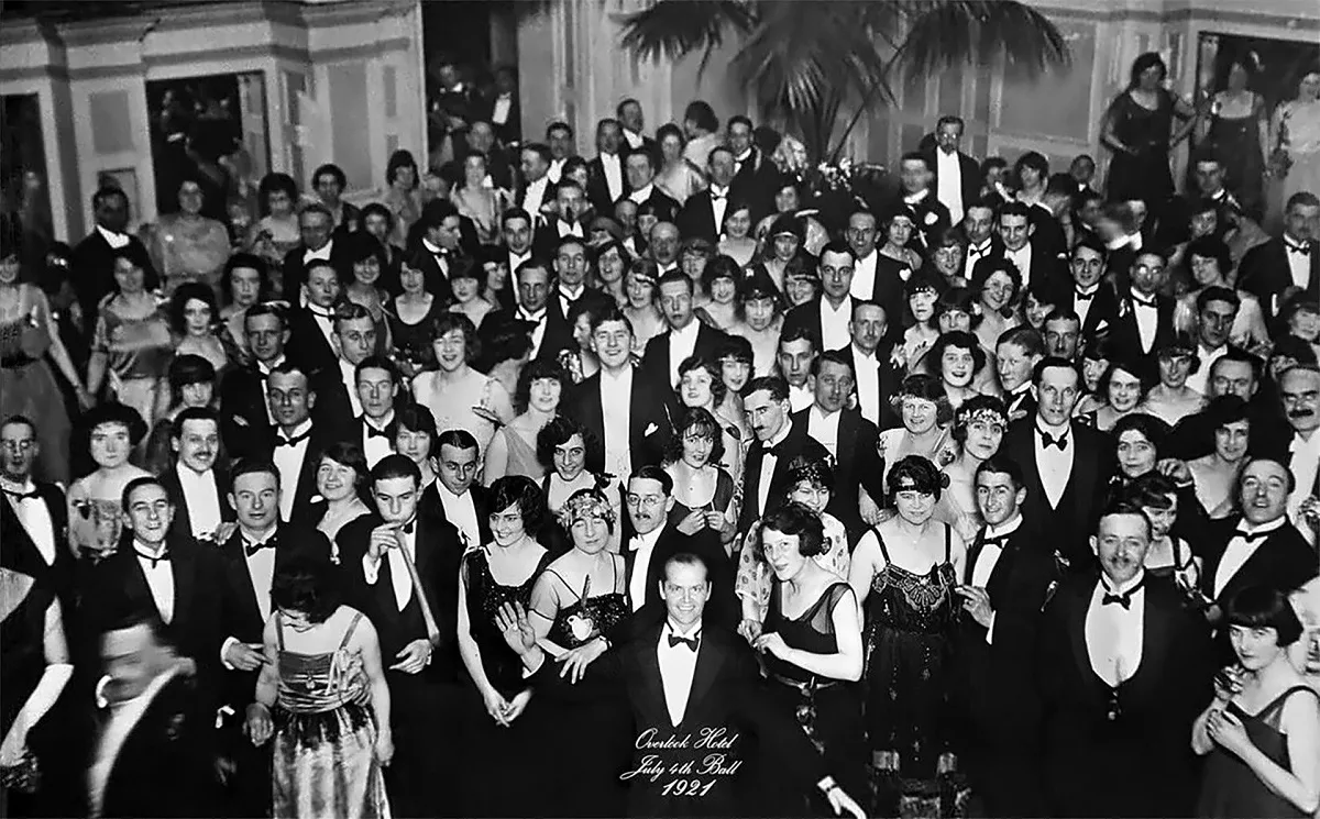 overlook-hotel-july-4th-ball-1921-