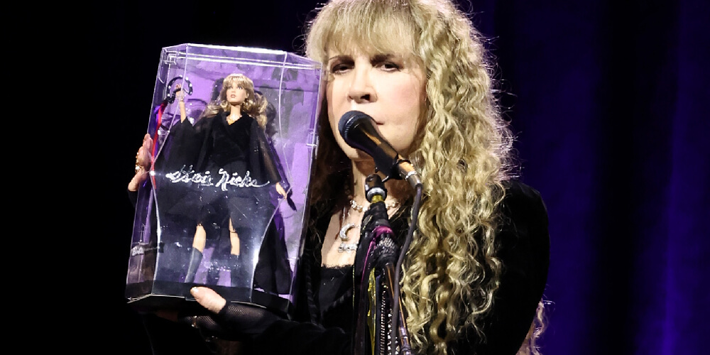 Stevie Nicks, da banda Fleetwood Mac, ganha sua versão Barbie