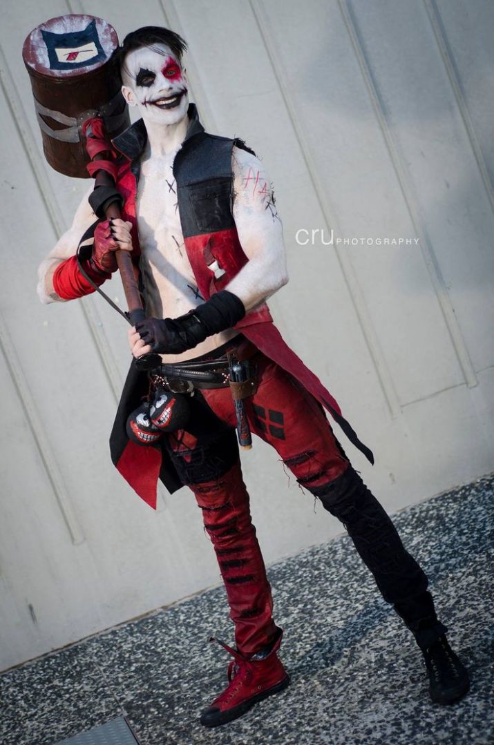 Cosplays masculinos de personagens femininas