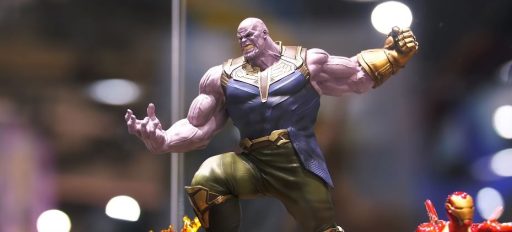 Thanos iron studios action figure estatueta