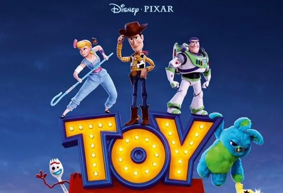 Toy Story 4 Poster Internacional