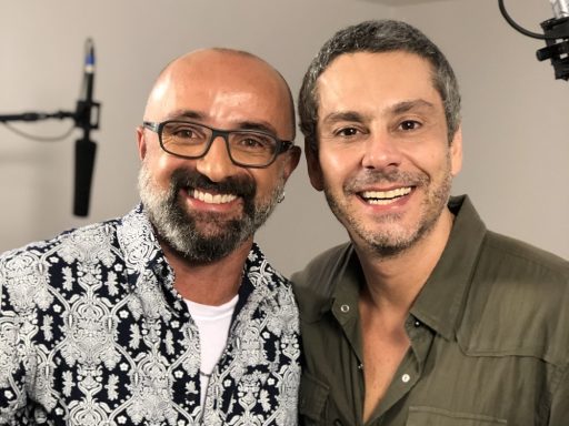 kiko mollica e alexandre nero em foto para o cinejornal do canal brasil
