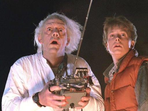 Michael J. Fox e Christopher Lloyd em cena