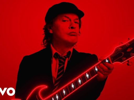 ac/dc power up shot in the dark videoclipe; realize