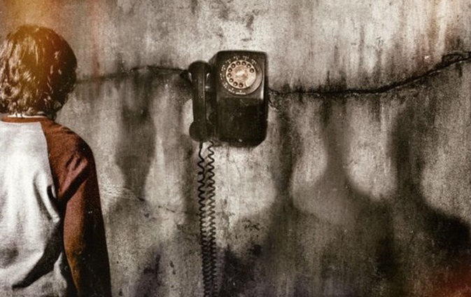 Adaptação do conto de Joe Hill, O Telefone Preto (The Black Phone) apresenta tensa história de sequestro