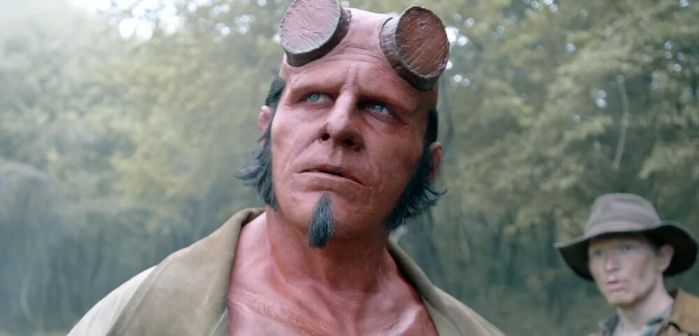 Hellboy em The Crooked Man, interpretado por Jack Kesy