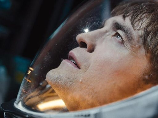 Mickey 17: Robert Pattinson trabalha até morrer em trailer do novo filme do diretor de "Parasita"