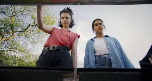 Garotas em Fuga, com Margaret Qualley, chega ao Prime Video