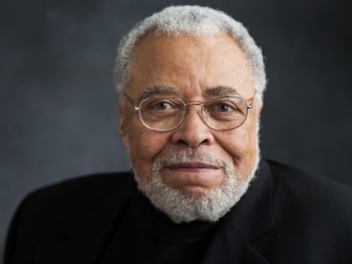 James Earl Jones, eternizado como Mufasa e Darth Vader, falece aos 93 anos