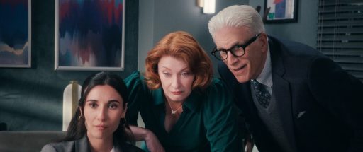 Um Espião Infiltrado: Ted Danson tem vida dupla no trailer da nova série do criador de The Good Place