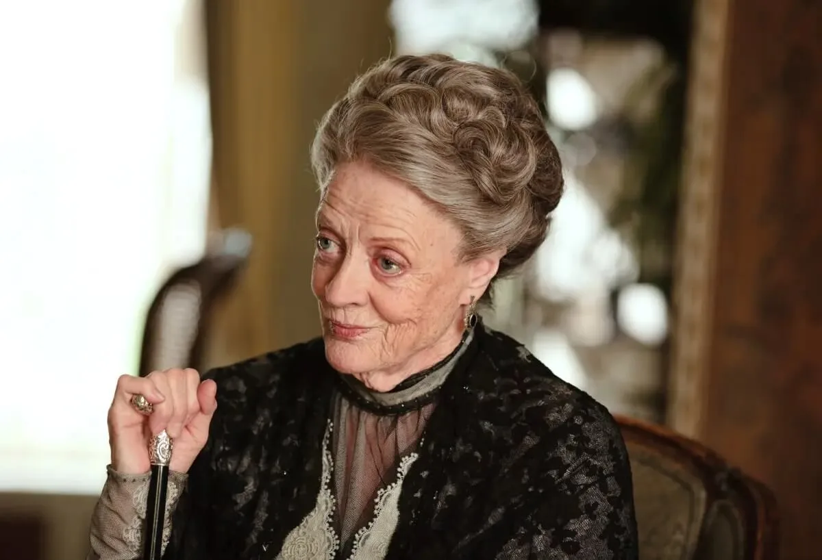 maggie smith em Downton Abbey