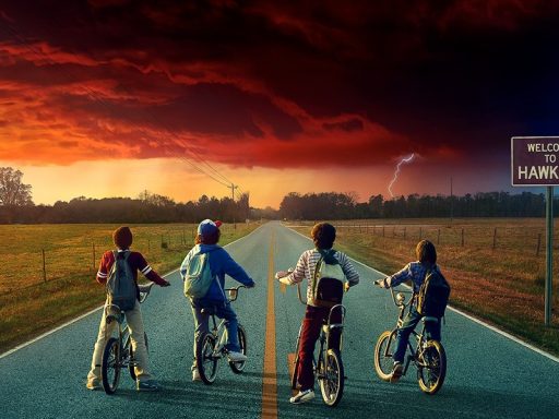 stranger things 2 netflix cosmonerd capa