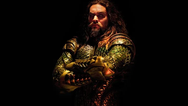 jason momoa como Aquaman