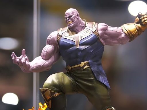 Thanos iron studios action figure estatueta