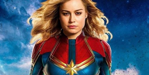 brie larson trajada como capitã marvel em poster