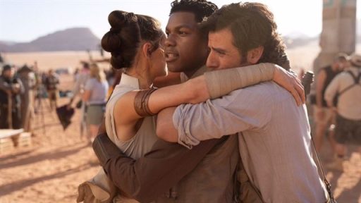 Star Wars IX | Elenco comemora fim das filmagens