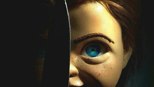 poster de brinquedo assassino com boneco chucky