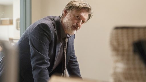 cena da primeira temporada de The Sinner com Bill Pullman