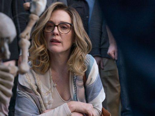 gloria bell julianne moore