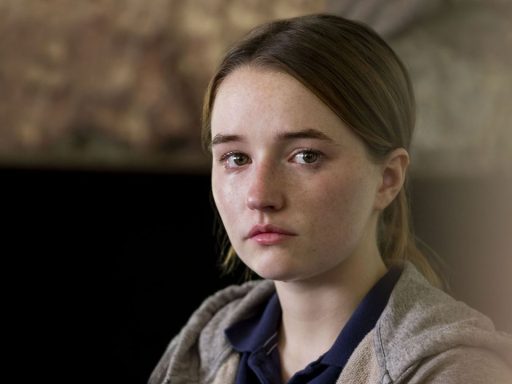 Kaitlyn Dever em Inacreditável