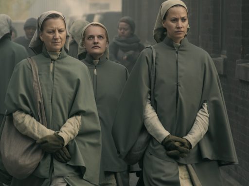 fox-premium-the-handmaids-tale-app