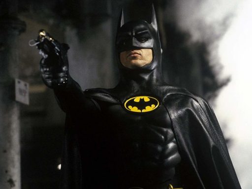 Michael Keaton como Batman