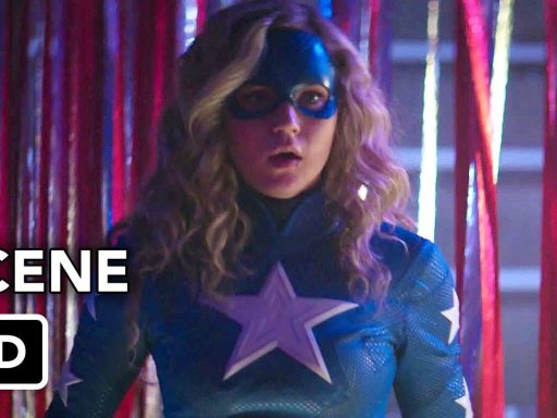 Sideral vs Lady Shiva em cena completa do episódio 1x07 de Stargirl!