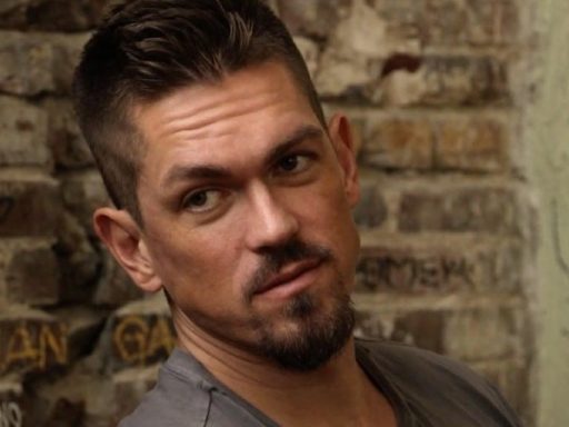 Steve Howey