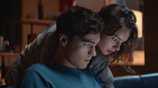 Alguém entre Nós filme russo