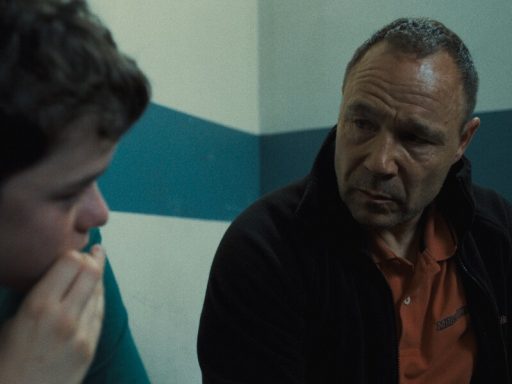 Adolescence: nova série policial da Netflix com Stephen Graham ganha imagens