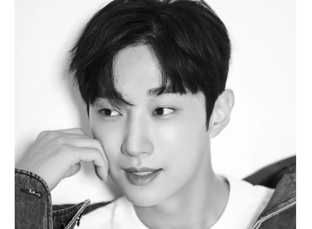 Jinyoung virá ao Brasil em 2025