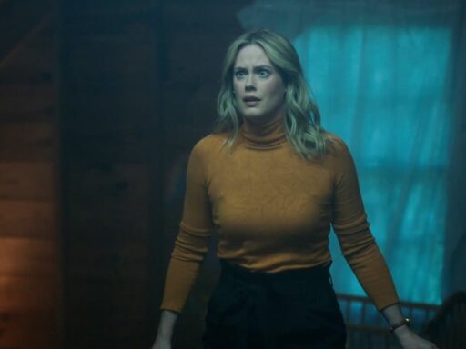 Um Corpo no Sótão (Body in the Attic, 2023, EUA)
