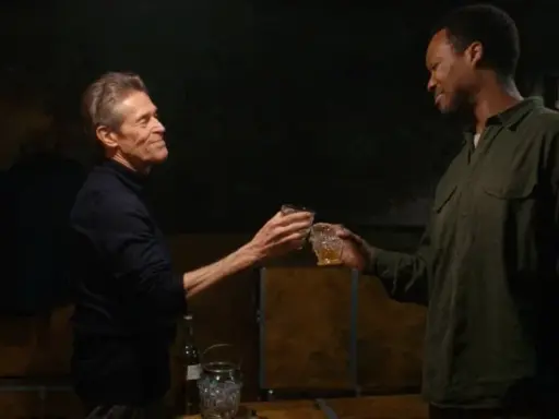 O Homem no Meu Porão (The Man in My Basement, 2025) - Crítica do Filme no Disney+