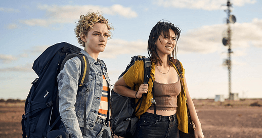 O Royal Hotel (2023) - filme dirigido por Kitty Green estrelado por Julia Garner - crítica