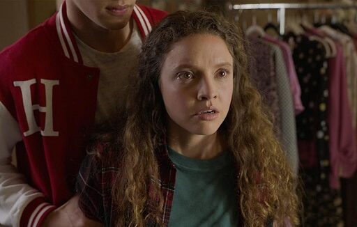 Roubos no Subúrbio (Stealing in Suburbia, 2022, EUA) - Crítica Lifetime