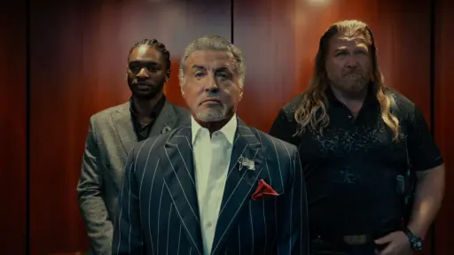 Sylvester Stallone na 3ª Temporada de Tulsa King - confira a crítica e recap do episódio 1, Blood and Bourbon | Paramount+