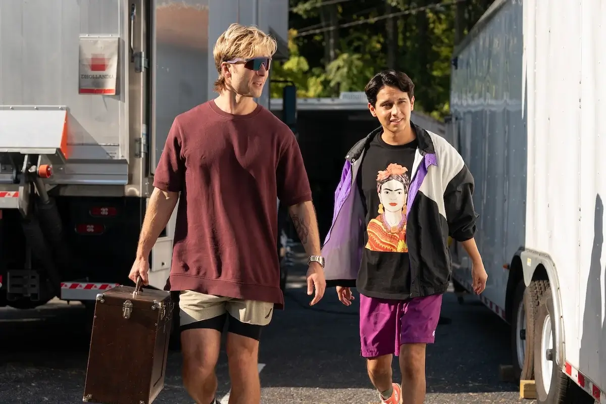 Análise e Recapitulação do Episódio 6 de Chad Powers O Quarterback, série do Disney+