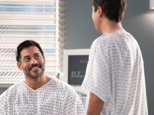 Grey's Anatomy - análise e resumo do episódio 22x03, Between Two Lungs, estreia