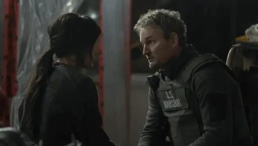 Jason-Clarke e Simone Kessell em A Última Fronteira - Crítica e Recapitulação do Episódio 3