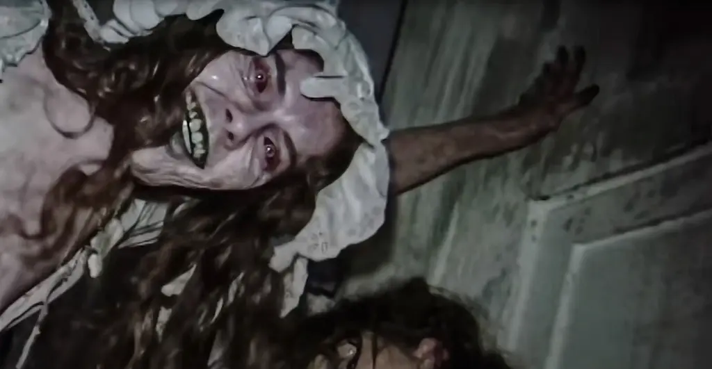 V/H/S: Halloween (2025) - Crítica, fatos e curiosidades do filme de terror