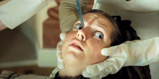 A Meia-Irmã Feia (2025) - Fatos e Curiosidades do Filme de Terror