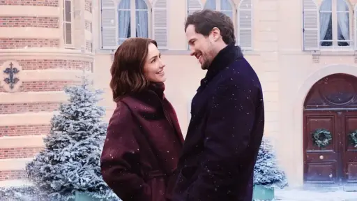 Borbulhas de Amor (Champagne Problems, 2025) - Crítica do Filme de Natal da Netflix