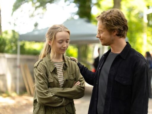 Garota Sequestrada (Girl Taken, 2026) - Crítica, fatos e curiosidades da série do Paramount+