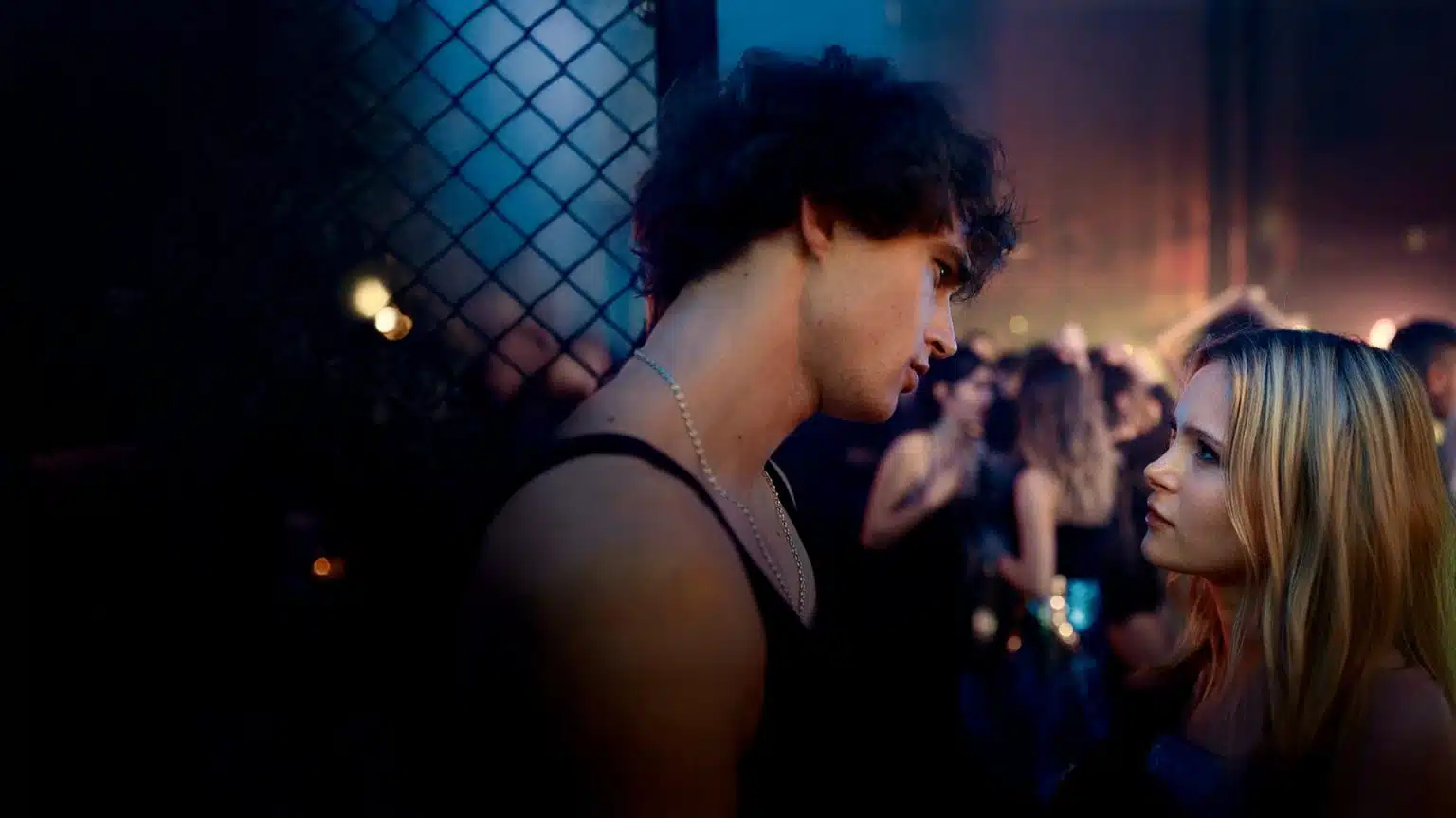 Amor Demais (Love Me, Love Me) - crítica do filme do Prime Video