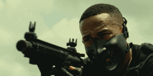 Hierarquia do Crime (2025) Crítica e Fatos do Filme de Ação da Netflix