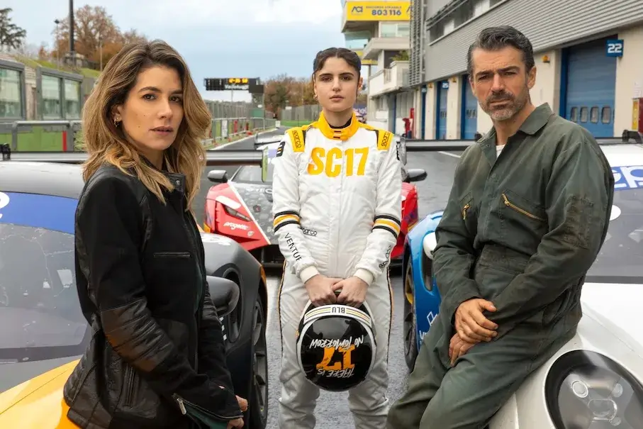 Motorvalley (2026) Crítica, Fatos e Curiosidades da série italiana da Netflix