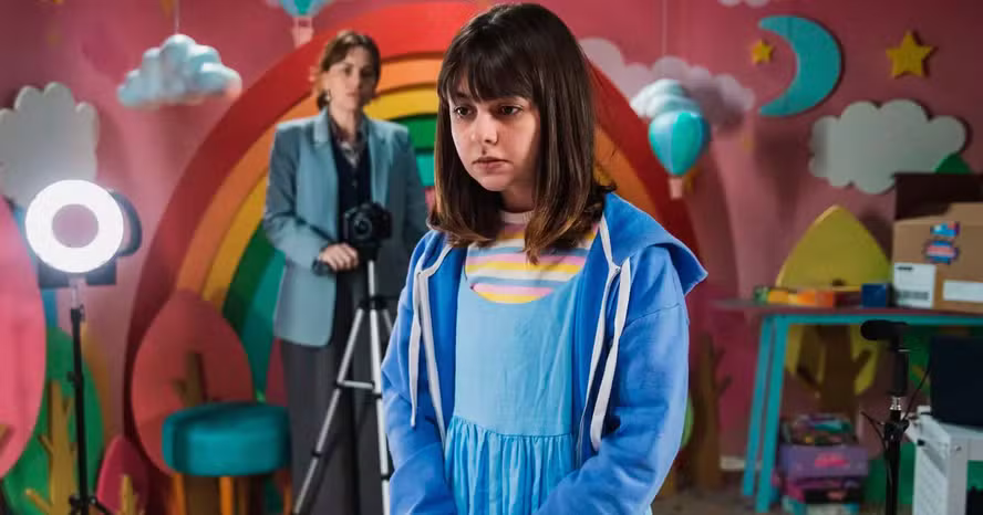 #SalveRosa - Crítica e Fatos do Filme Salve Rosa, disponível na Netflix e estrelado por Klara Castanho