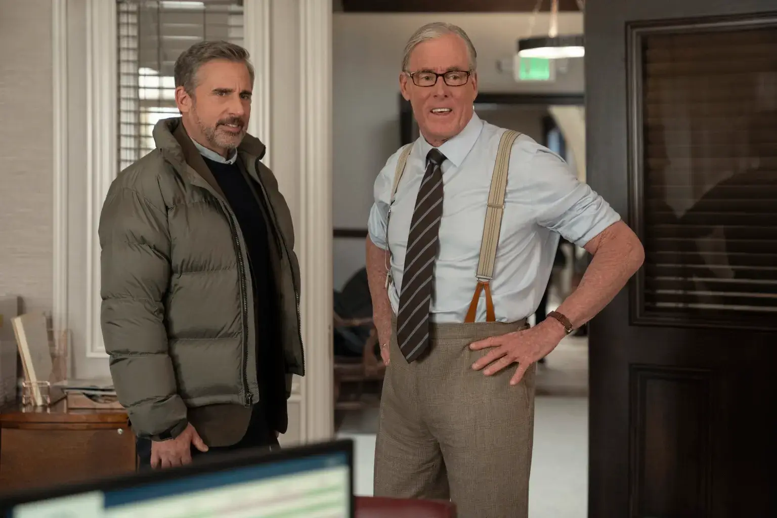 Steve Carrell e John C. McGinley na série de comédia Rooster (2026), da HBO Max - Crítica