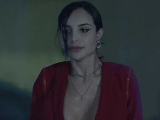 Aline Mineiro em Conspiração Fatal (2022) - Crítica e Fatos do Filme