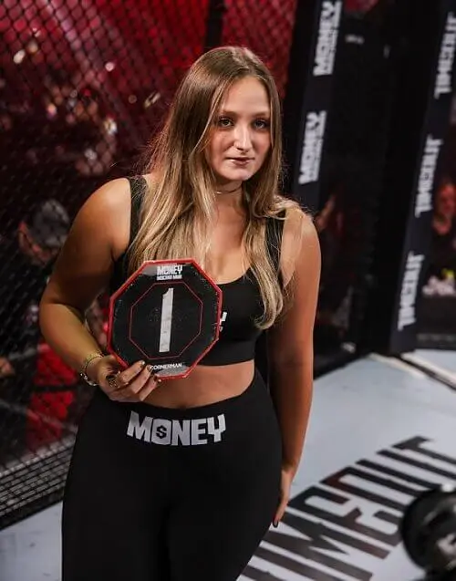 Maria Clara, Ring Girl do Money Moicano MMA 1